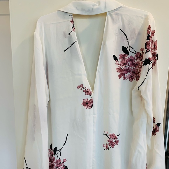 Dynamite Woven Blouse with Back Detail - Picture 2 of 3